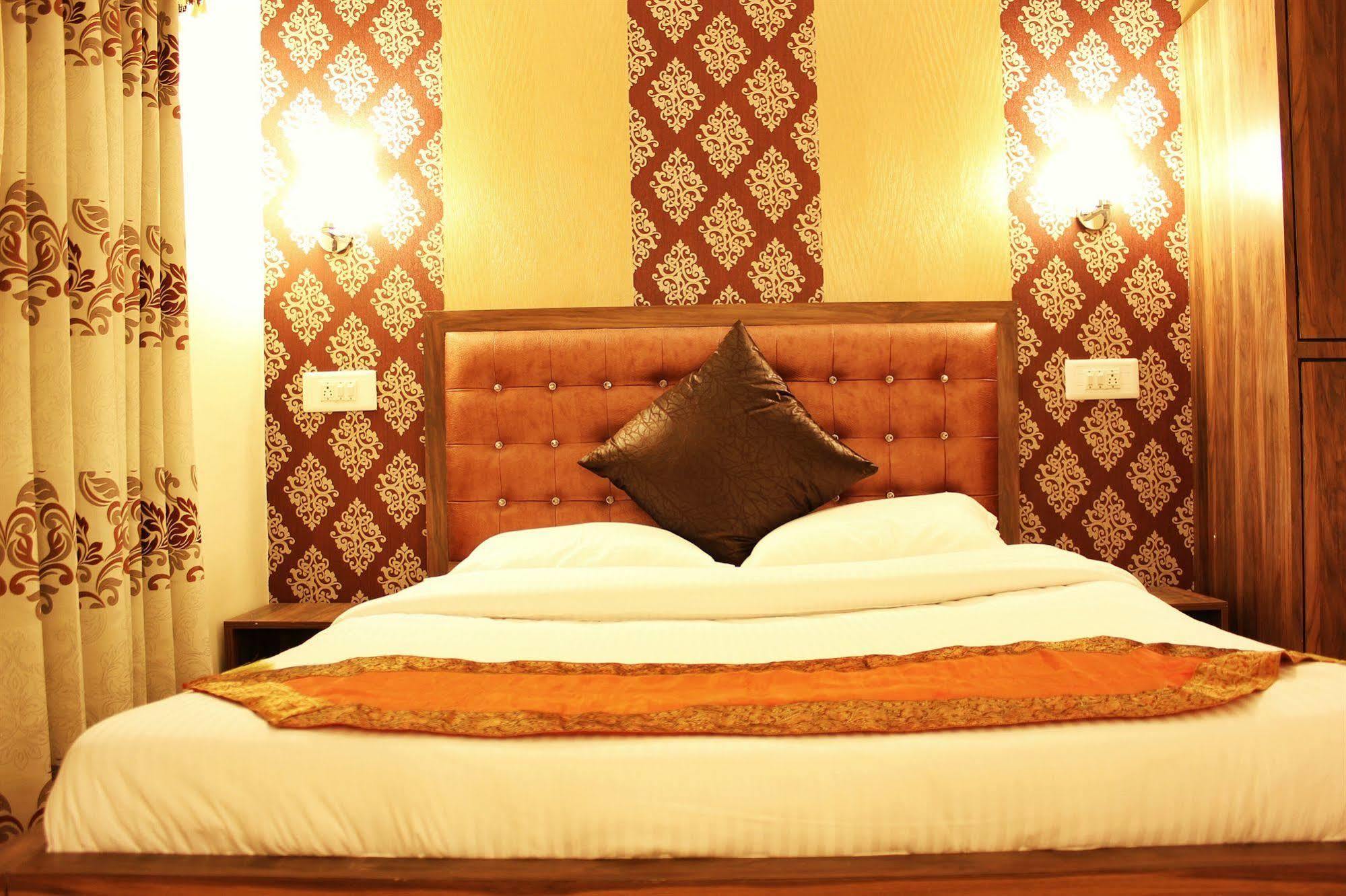 Hotel Walisons Resorts Srīnagar Extérieur photo