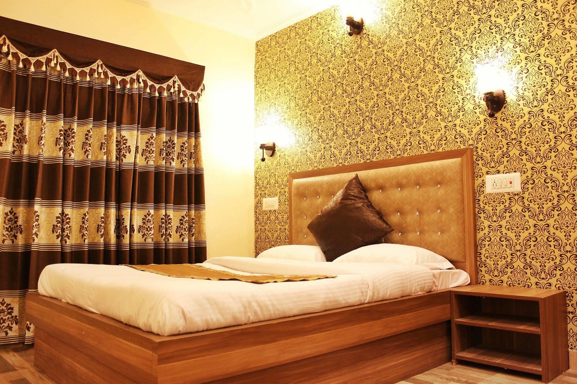 Hotel Walisons Resorts Srīnagar Extérieur photo