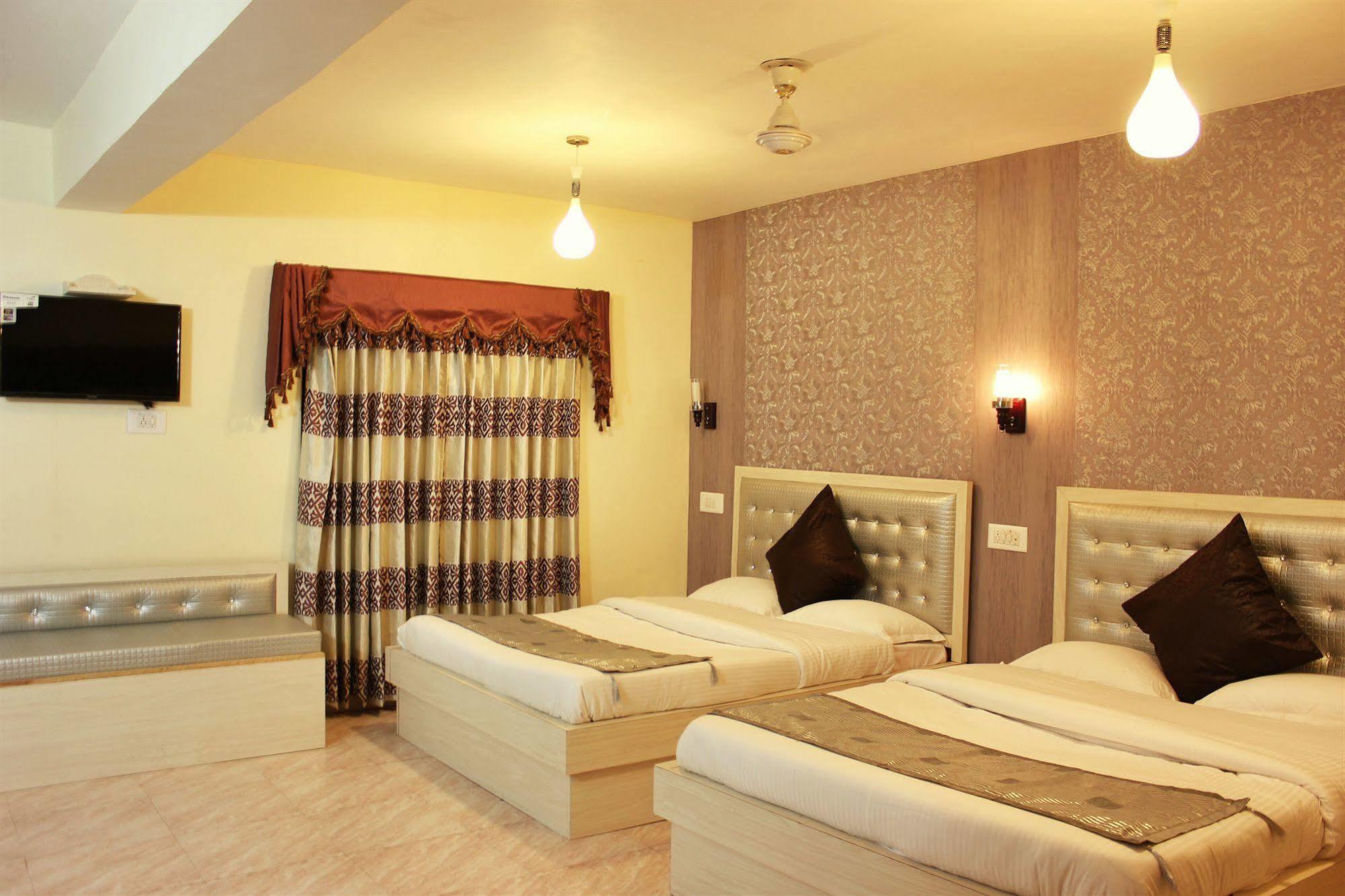 Hotel Walisons Resorts Srīnagar Extérieur photo
