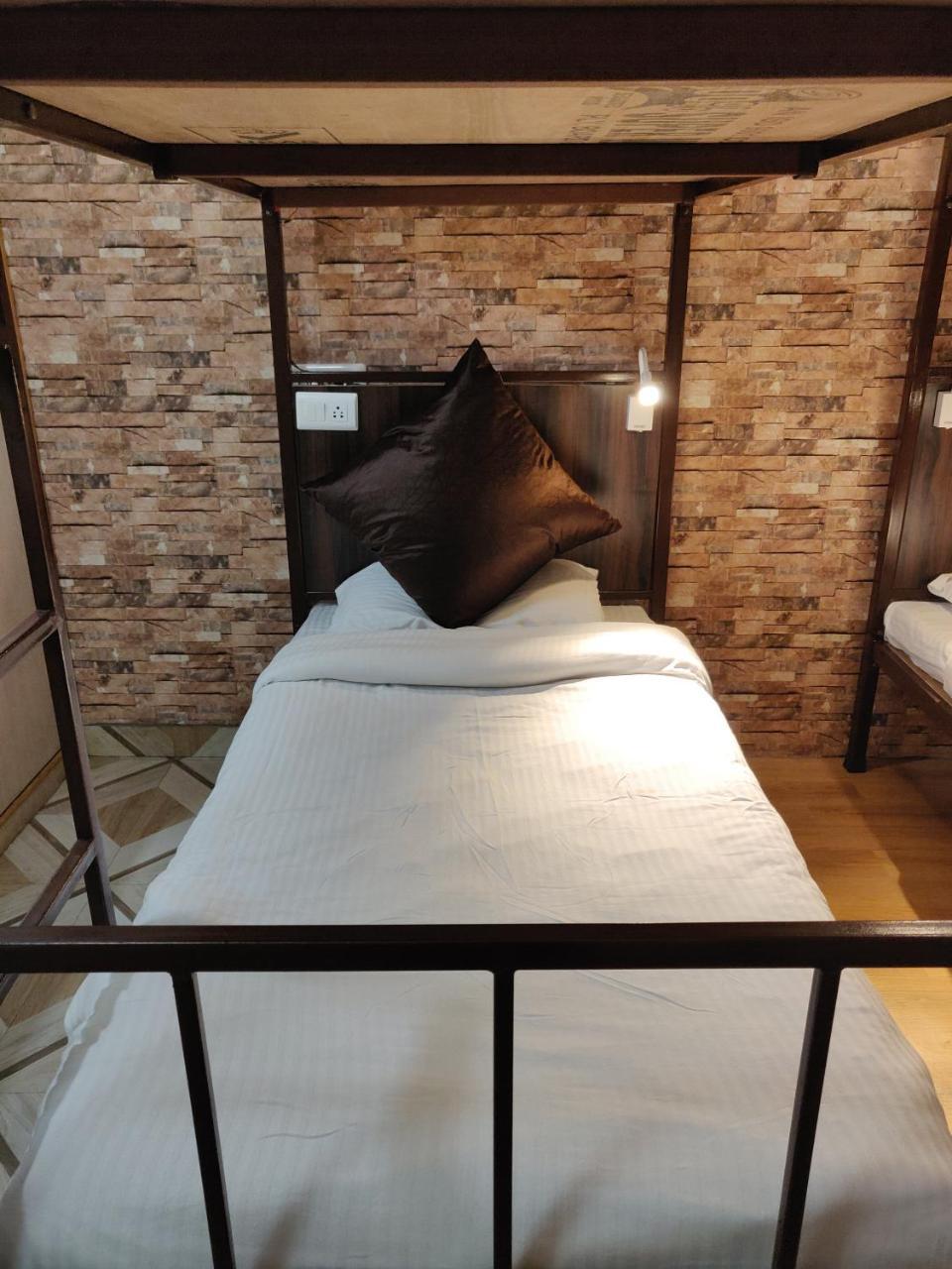 Hotel Walisons Resorts Srīnagar Extérieur photo